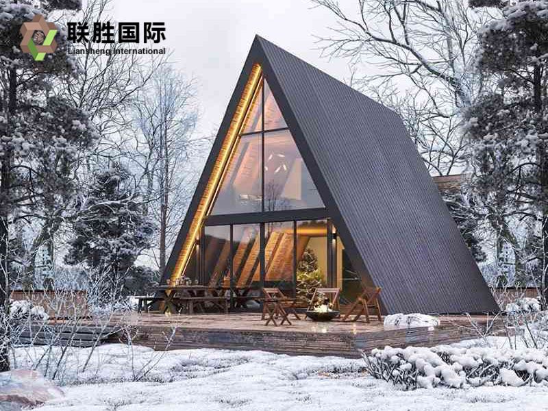 A-pigura Triangle Prefab House